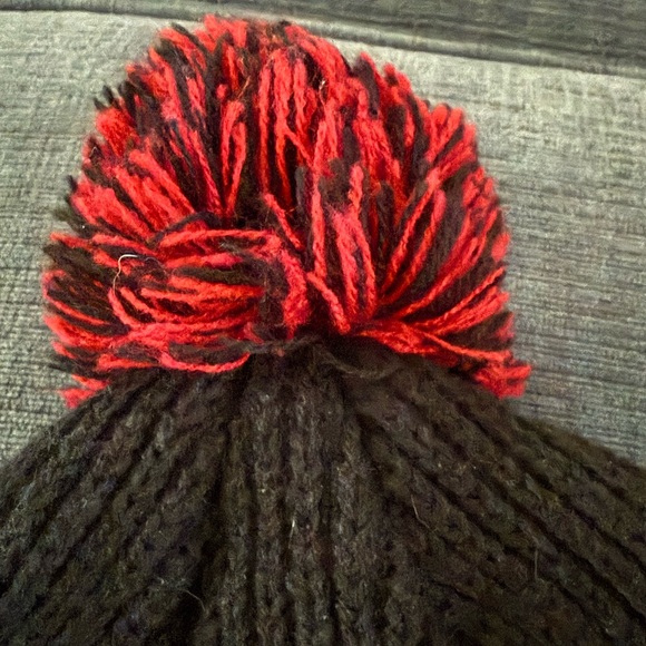 47 Brand Carolina Gamecocks Beanie - Black and Red - Picture 6 of 8